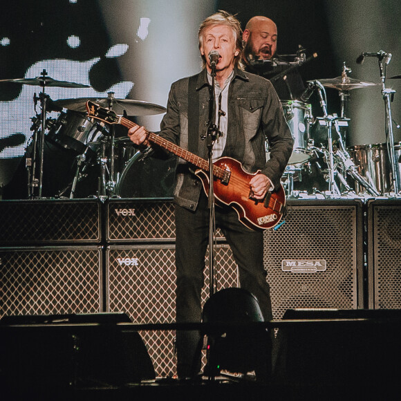 Paul McCartney en concert à la Paris La Défense Arena à Nanterre, le 28 novembre 2018. © Alexandre Fumeron/Bestimage