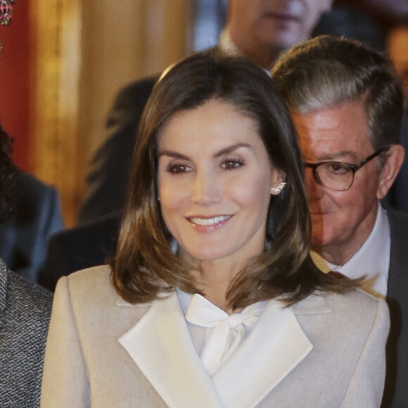 La reine Letizia d'Espagne assistait au 40e anniversaire de l'Institut national de l'emploi à Madrid le 28 novembre 2018.