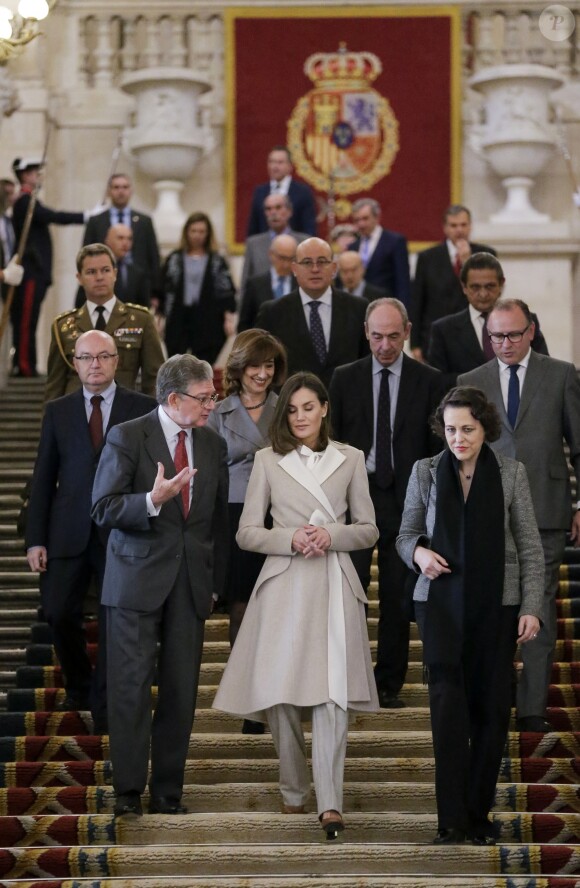 La reine Letizia d'Espagne assistait au 40e anniversaire de l'Institut national de l'emploi à Madrid le 28 novembre 2018.