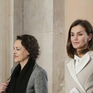 La reine Letizia d'Espagne assistait au 40e anniversaire de l'Institut national de l'emploi à Madrid le 28 novembre 2018.