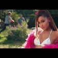 Ariana Grande dans son clip "Thank u, next", sorti le 30 novembre 2018