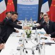 Le président chinois Xi Jinping et le président français Emmanuel Macron lors d'une réunion bilatérale en marge du deuxième jour du Sommet des dirigeants du G20 à Buenos Aires, Argentine, le 1er décembre 2018. © Jacques Witt/Pool/Bestimage