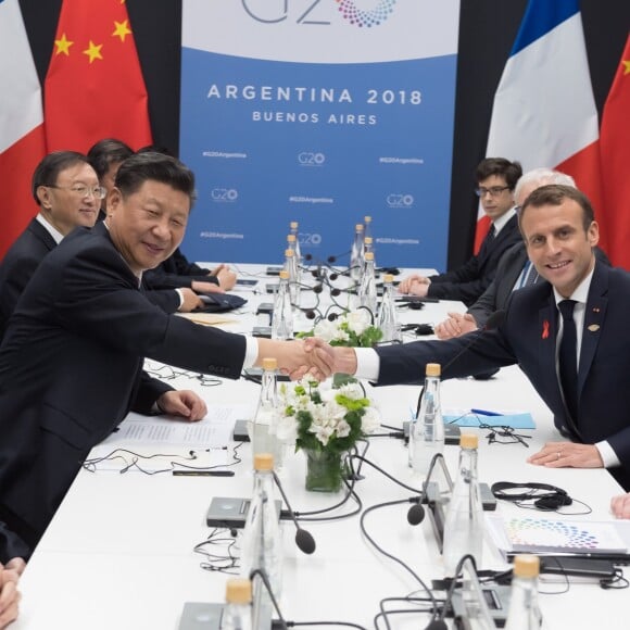 Le président chinois Xi Jinping et le président français Emmanuel Macron lors d'une réunion bilatérale en marge du deuxième jour du Sommet des dirigeants du G20 à Buenos Aires, Argentine, le 1er décembre 2018. © Jacques Witt/Pool/Bestimage
