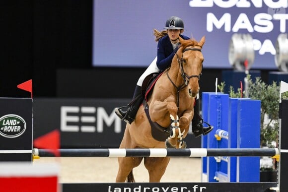 Paloma De Crozals (nièce de Guillaume Canet ) - Longines Masters Paris au parc des expositions de Paris-Nord à Villepinte , le 2 Décembre 2018. © Pierre Perusseau/Bestimage