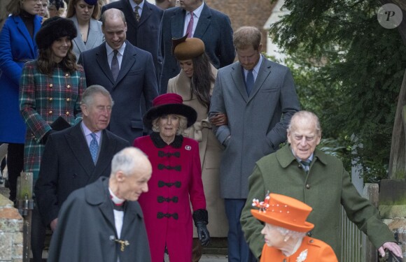 Kate Middleton, duchesse de Cambridge, et Meghan Markle étaient réunies pour la première fois en public le 25 décembre 2017, avec le prince William et le prince Harry au sein de la famille royale britannique, lors de la messe de Noël à Sandringham.