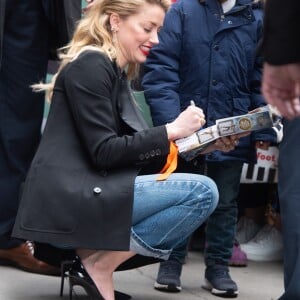 Amber Heard aux studios AOL Build pour faire la promotion du film Aquaman à New York, le 3 décembre 2018.