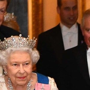 La reine Elisabeth II d'Angleterre - La famille royale d'Angleterre accueille les invités lors d'une réception pour les membres du corps diplomatique au palais de Buckingham à Londres le 4 décembre 2018.