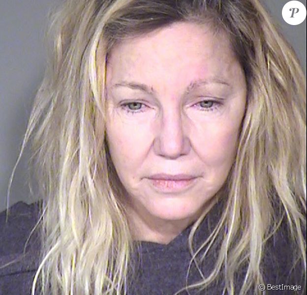 Le mug shot de Heather Locklear après son arrestation à Ventura County. Rien ne va plus pour Heather Locklear. Alors qu'elle est sortie il y a quelques jours de l'hôpital psychiatrique dans lequel elle avait été hospitalisée la semaine dernière pour une tentative de suicide, l'actrice de 56 ans a été arrêtée dimanche à son domicile, en Californie. La comédienne a été accusée d'avoir frappé un policier et un ambulancier qui se rendaient chez elle à la suite d'un appel d’urgence de ses proches. Quelques heures seulement après avoir été incarcérée, elle aurait fait une overdose… Le 25 juin 2018