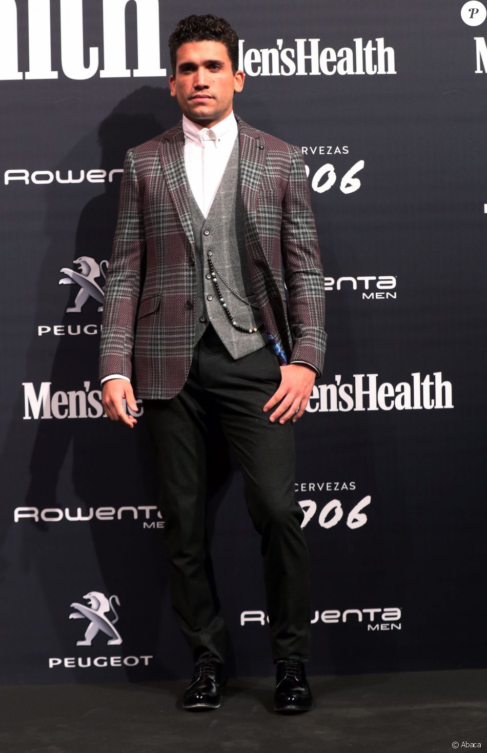 Jaime Lorente A Madrid Le 27 Novembre 2018 Purepeople