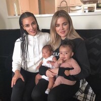 Kim Kardashian : Défendue par sa petite soeur Khloé face à un internaute