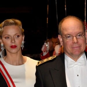 La princesse Charlene et le prince Albert II de Monaco durant la soirée de gala au Grimaldi Forum le 19 novembre 2018 dans le cadre de la Fête Nationale Monégasque 2018. © Bruno Bebert / PRM / Bestimage