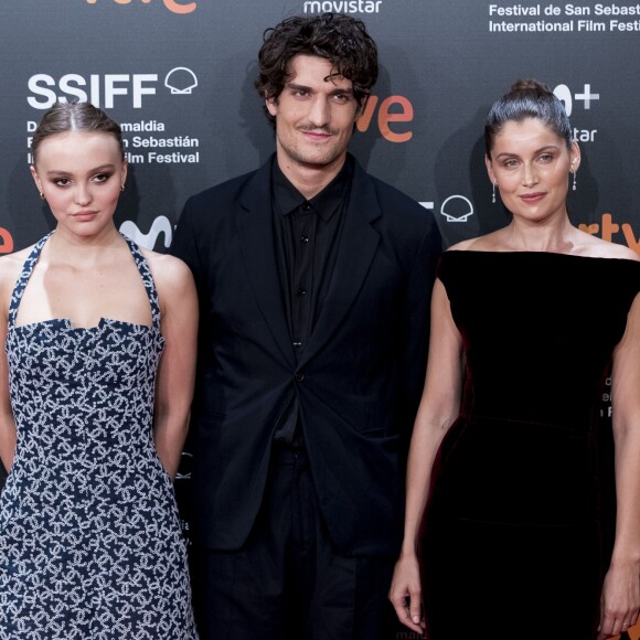 Lily Rose Depp, Louis Garrel et sa femme Laetitia Casta - Les célébrités arrivent à la première du film 'A Faithful Man' lors du 66ème festival du film de San Sebastian en Espagne le 22 septembre 2018.
