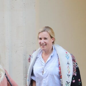 Laeticia Hallyday, Sébastien Farran, Isabelle Camus ont déjeuné ensemble au restaurant Joia de Hélène Darroze à Paris. Le 8 octobre 2018.