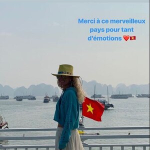 Laeticia Hallyday a visité la Bay d'Halong avec ses filles Jade et Joy, Hélène Darroze et ses filles Charlotte et Quiterie le 24 décembre 2018. Images publiées sur Instagram le 26 décembre 2018.