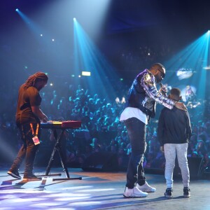 Exclusif - Maître Gims - Dans les coulisses de l'engistrement l'émission "Tout le monde chante contre le cancer : les stars relèvent le défi" au Palais des Sports à Paris, le 11 décembre 2018. Diffusion prévue le 3 janvier 2019 à 21h sur W9 © Ausset Lacroix- Guignebourg / Bestimage