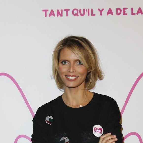 Exclusif - Sylvie Tellier - Photocall de l'émission "Tout le monde chante contre le cancer : les stars relèvent le défi" au Palais des Sports à Paris, le 11 décembre 2018. Diffusion prévue le 3 janvier 2019 à 21h sur W9 © Ausset Lacroix- Guignebourg / Bestimage