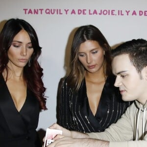 Exclusif - Delphine Wespiser (Miss France 2012) et Camille Cerf (Miss France 2015) - Photocall de l'émission "Tout le monde chante contre le cancer : les stars relèvent le défi" au Palais des Sports à Paris, le 11 décembre 2018. Diffusion prévue le 3 janvier 2019 à 21h sur W9 © Ausset Lacroix- Guignebourg / Bestimage