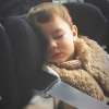 Annily, fille d'Alizée et Jérémy Chatelain, filme son demi-frère Forest en plein sommeil, le 30 décembre 2018.