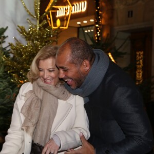 Valérie Trierweiler et son compagnon Romain Magellan lors de la soirée de lancement du "Winter Time 2018" au profit de l'association ELA à l'hôtel Sofitel rue du Faubourg Saint-Honoré à Paris, France, le 15 Novembre 2018. Les festivités débutent par le lancement des iluuminations de Noël de la rue du Faubourg Saint-Honoré et ensuite d'une soirée privée au Sofitel. Une tombola est ouverte au public afin de récolter des fonds pour l'association et l'intégralité des gains seront reversés à l'association ELA. © Denis Guignebourg/BestImage