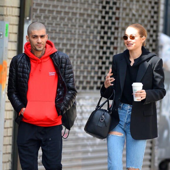 Exclusif - Gigi Hadid et Zayn Malik dans les rues de New York le 29 avril 2018.