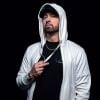 Eminem pose pour la nouvelle campagne de la marque Rag & Bone. Le 9 juillet 2018. La collection marque le tout premier "Hoodie" de la marque, conçu par le rappeur lui-même. Il est disponible en 3 couleurs différentes.  Eminem poses for NYC-based denim brand Rag & Bone. The collection marks the debut of the brand's first-ever "Icon Hoodie" which was designed by Slim Shady himself and comes in three different colors and features subtle graphic nods such as a stylized take on the area code of Eminem's Detroit hometown.09/07/2018 - New York