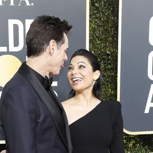 Jim Carrey et sa compagne Ginger Gonzaga au photocall de la 76ème cérémonie annuelle des Golden Globe Awards au Beverly Hilton Hotel à Los Angeles, Californie, Etats-Unis, le 6 janver 2019.