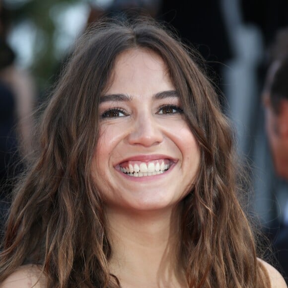 Izïa Higelin à la montée des marches du film "Rodin" lors du 70ème Festival International du Film de Cannes, le 24 mai 2017. © Denis Guignebourg/Bestimage