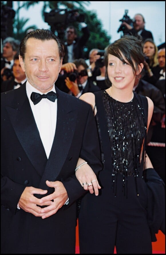 Sara Giraudeau et son père Bernard Giraudeau au Festival de Cannes, mai 2001.
