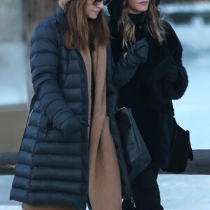 L'actrice Jennifer Aniston passe la journée du Nouvel An en compagnie de ses amis Jason Bateman et Jimmy Kimmel à Jackson Hole, Wyoming, Etats-Unis, le 1er janvier 2019.