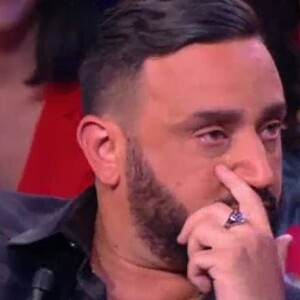 Cyril Hanouna ému dans "On se retrouve chez Sabatier"', 16 janvier 2019, C8