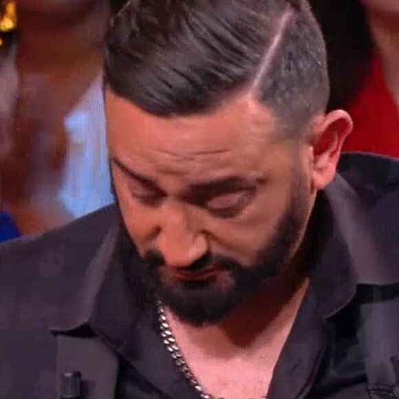 Cyril Hanouna ému dans "On se retrouve chez Sabatier"', 16 janvier 2019, C8