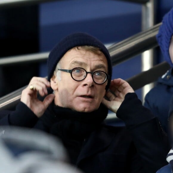 Franck Dubosc, ses enfants Milhan et Raphaël - People dans les tribunes du match de football PSG - Guingamp (9-0) au Parc des Princes à Paris le 19 janvier 2019.