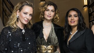 Laetitia Casta, sculpturale déesse entourée de stars hollywoodiennes
