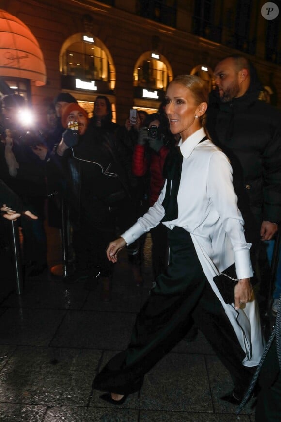 Celine Dion à l'extérieur du défilé de mode Haute-Couture printemps-été 2019 "Giorgio Armani Prive Haute Couture" à Paris. Le 22 janvier 2019 © CVS-Veeren / Bestimage