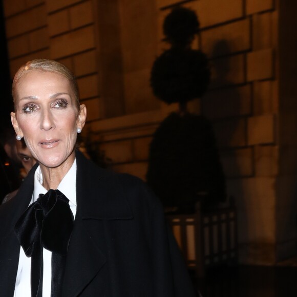 Celine Dion, avec Pepe Munoz, quitte son hôtel à Paris pour se rendre au défilé de mode Haute-Couture printemps-été 2019 "Giorgio Armani" le 22 janvier 2019 © Cyril Moreau / Bestimage