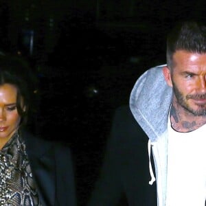 Victoria et D. Beckham et leur fils B. Beckham et sa compagne H. Cross sortent de la soirée Reebok dans le quartier de East Side à New York. En collaboration avec Reebok, la styliste Victoria Beckham présente une collection influencée par les années 90 et le basketteur S. O'Neal. Le 22 janvier 2019