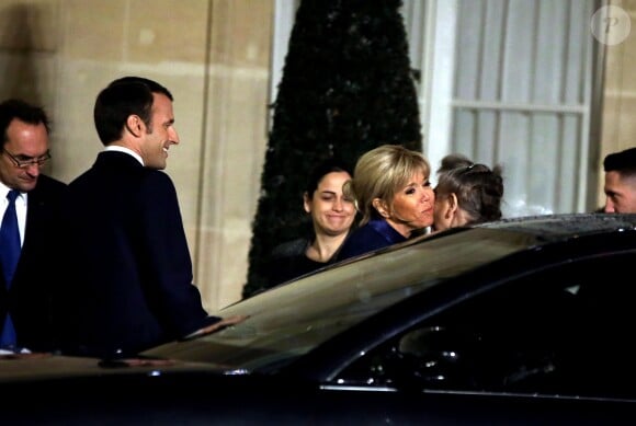 Le président de la République française Emmanuel Macron et la première dame Brigitte Macron accueillent le président de l'État d'Israël Reuven Rivlin et sa femme Nechama Rivlin - Dîner officiel en l'honneur du président israélien et sa femme au palais de l'Elysée à Paris, le 23 janvier 2019. © Dominique Jacovides/Bestimage