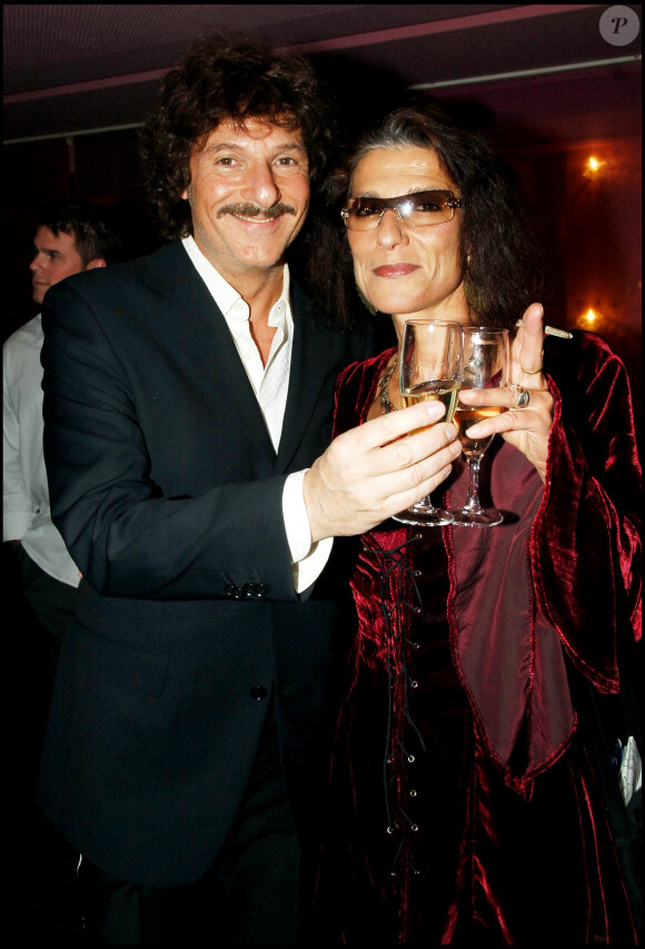 EXCLUSIF - GERARD BLANC ET SA FEMME - SOIREE AU CLUB "LA SUITE" DANS LE CADRE DU FESTIVAL "JULES VERNE" 22/03/2006 - Paris