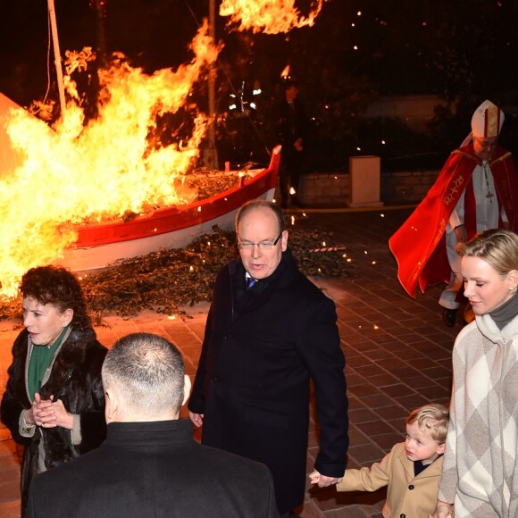 Le prince Albert II et la princesse Charlene de Monaco, avec leur fils le prince héréditaire Jacques, ont participé aux célébrations de Sainte Dévote dans la soirée du samedi 26 janvier 2019. © Bruno Bebert/Bestimage