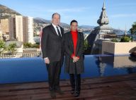 Stéphanie et Albert de Monaco sur les toits de Monaco pour leur père