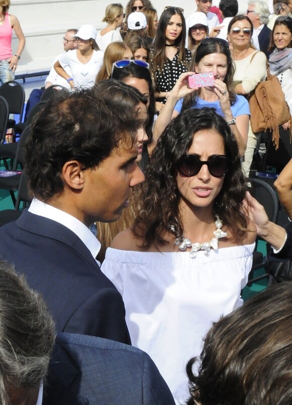 Rafael Nadal avec sa compagne Maria Francisca (Xisca/ Mery) Perello lors de l'inauguration de son académie de tennis à Palma de Majorque le 19 octobre 2016.