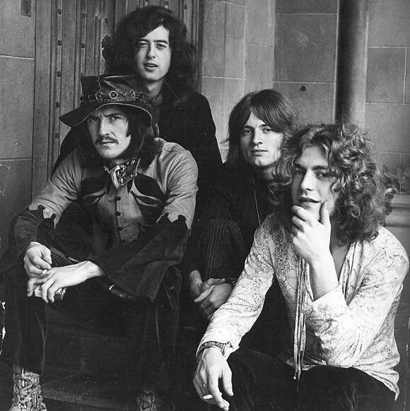Archives - John Bonham, Jimmy Page, John Paul Jones et Robert Plant du groupe Led Zeppelin au Chateau Marmont à Los Angeles en 1969 © Jay Thompson-Globe Photos / Zuma Press / Bestimage