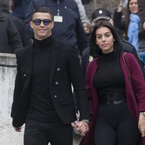 Cristiano Ronaldo quitte le tribunal avec sa compagne Georgina Rodríguez à Madrid le 22 janvier 2019.