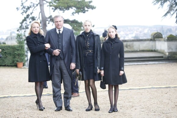 Le prince Charles et la princesse Camilla de Bourbon des Deux-Siciles, duc et duchesse de Castro avec leurs filles la princesse Maria Chiara de Bourbon des Deux-Siciles, duchesse de Noto et la princesse Maria Carolina de Bourbon des Deux-Siciles, duchesse de Calabre - Obsèques du comte de Paris en la chapelle Royale Saint-Louis à Dreux, France, le 2 février 2019. © Alain Guizard/Bestimage