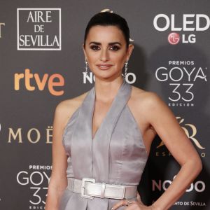 Penélope Cruz (robe Chanel) lors de la 33e cérémonie des Goya, récompenses du cinéma espagnol à Séville, le 2 février 2019