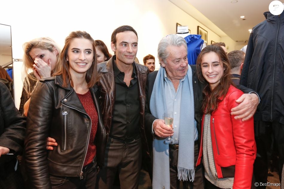 Anthony Delon Ses mots pour sa ravissante fille Loup, qui fête ses 23