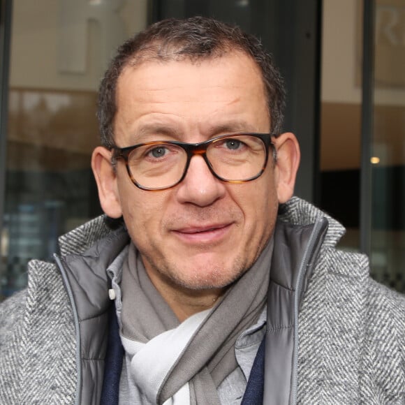 Exclusif - Dany Boon - Personnalités à la sortie de studios de radio à Paris. Le 15 janvier 2019.