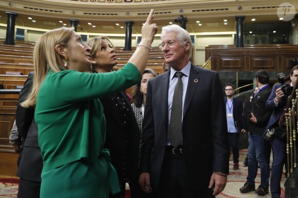 Richard Gere et sa femme Alejandra Silva lors de leur visite au Parlement espagnol en tant que membres de la Fondation RAIS à Madrid, Espagne, le 26 octobre 2018.