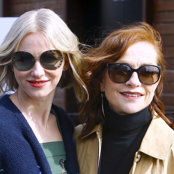 Naomi Watts et Isabelle Huppert arrivent au défilé Tory Burch lors de la Fashion Week de New York, le 10 février 2019.