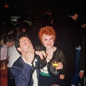 Thierry Lhermitte et Josiane Balasko à Paris en 1986.